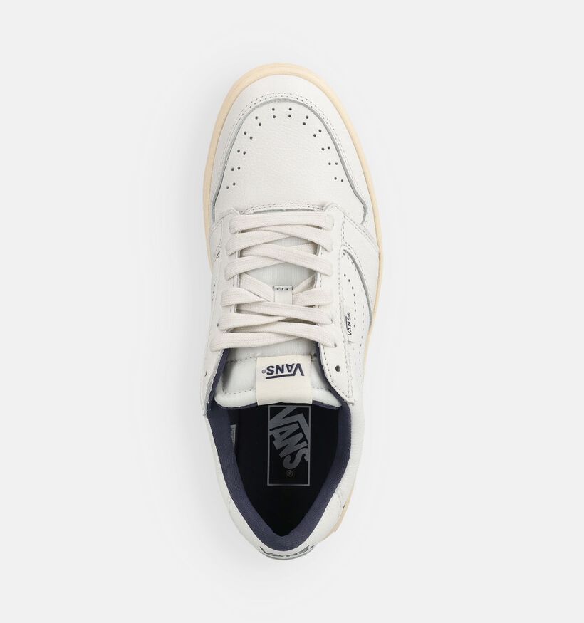 Vans Court Low Baskets en Blanc pour hommes (376741)