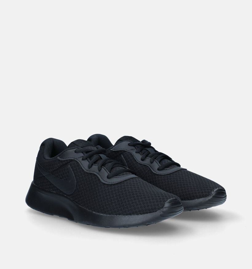 Nike Tanjun Baskets en Noir pour hommes (332341)