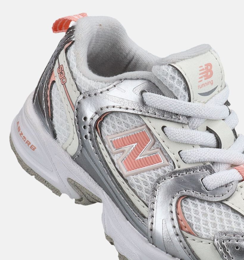 New Balance 530 Zilveren/Roze Sneakers voor meisjes (375227) - geschikt voor steunzolen