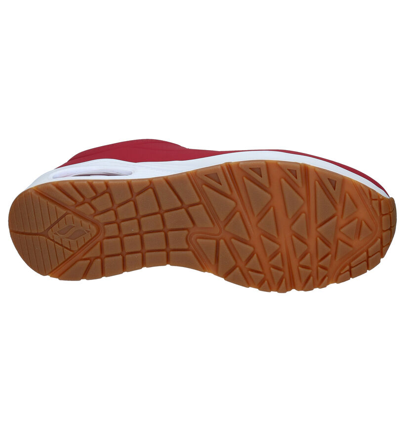 Skechers Uno Stand On Air Baskets en Noir pour hommes (359746)
