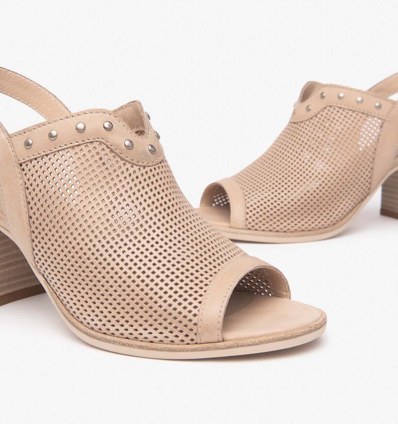 NeroGiardini Beige Sandalen met blokhak voor dames (356019)