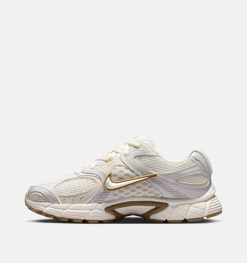 Nike V5 RNR Baskets basses en Or/Blanc pour femmes (376113)