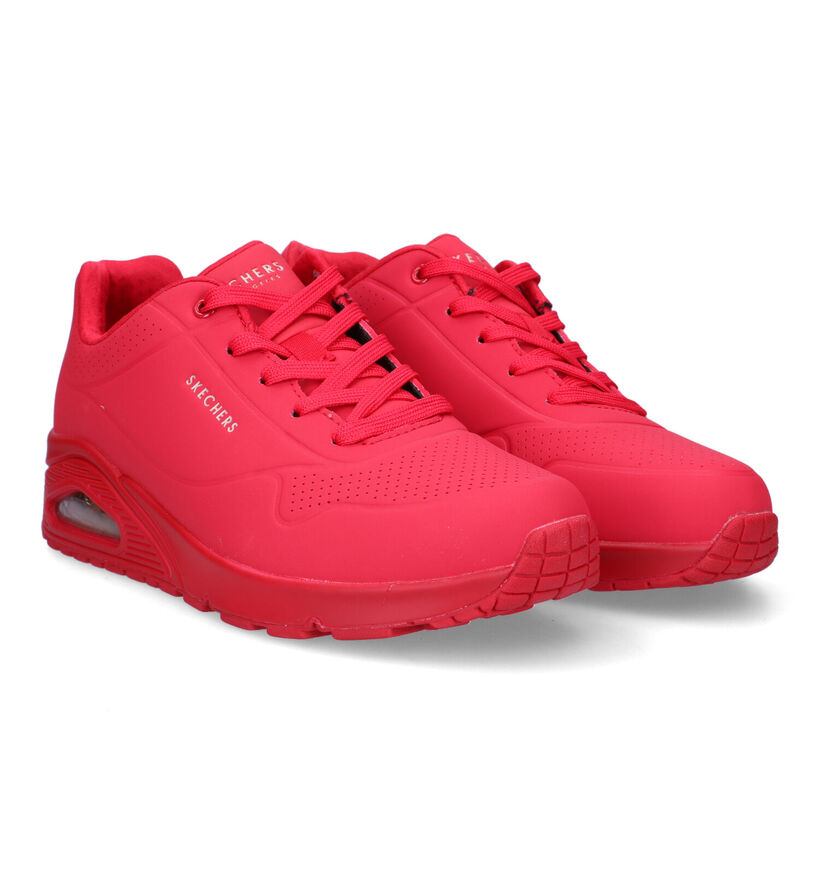 Skechers Uno Stand On Air Baskets en Noir pour femmes (350488)