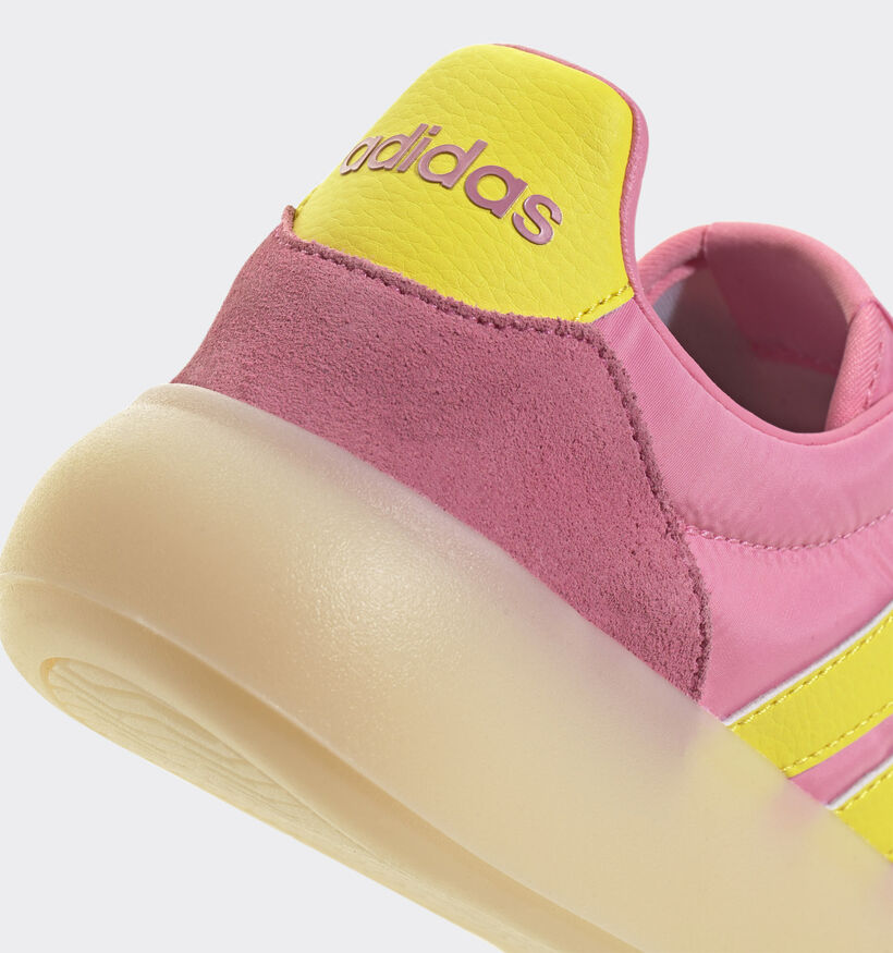 adidas Barreda Decode Baskets en Rose pour femmes (350178)