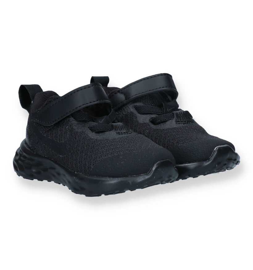 Nike Revolution 6 TD Baskets en Noir pour filles, garçons (325353)