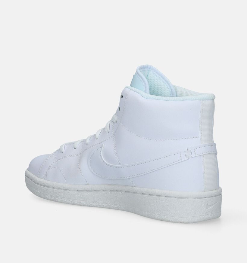 Nike Court Royale 2 Mid Baskets en Blanc pour femmes (332417)