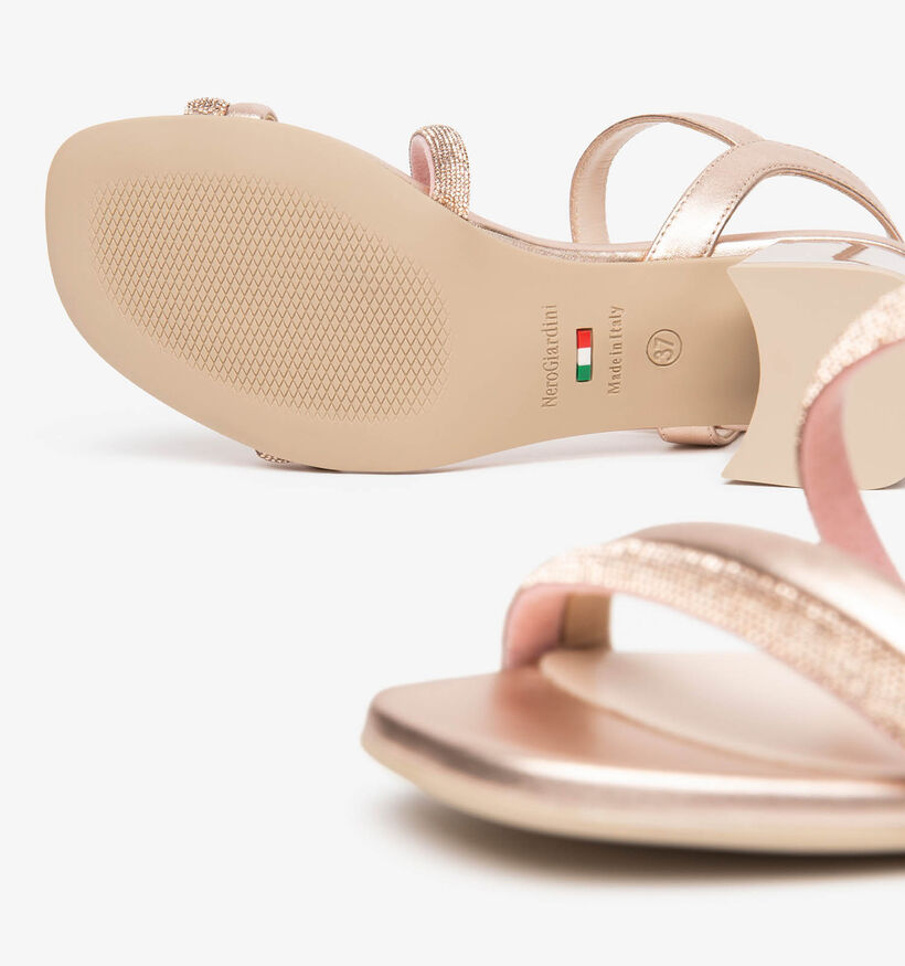 NeroGiardini Gouden Sandalen met hak voor dames (370658)