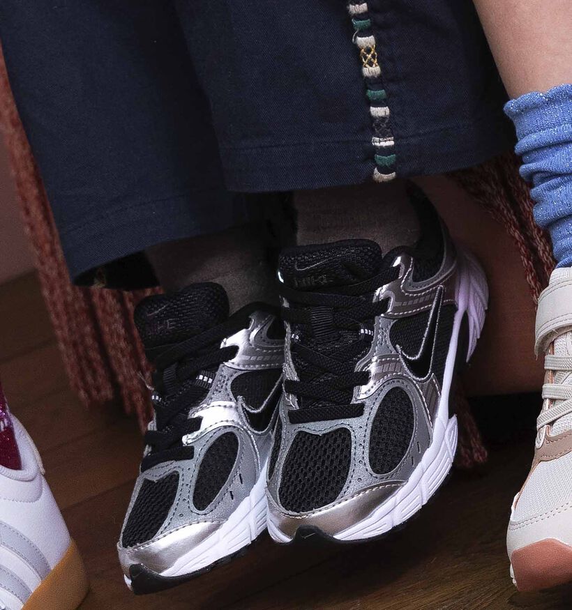 Nike Baskets basses en Noir pour filles, gar&ccedil;ons (359890) - pour semelles orthop&eacute;diques