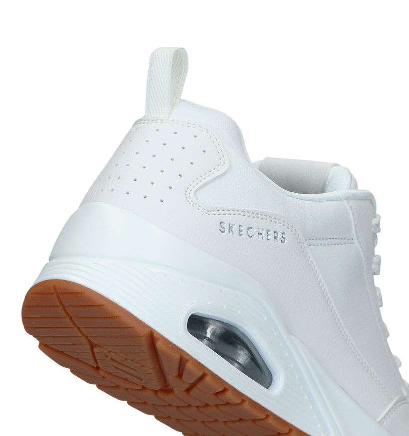 Skechers Uno Hideaway Baskets en Blanc pour hommes (319528)