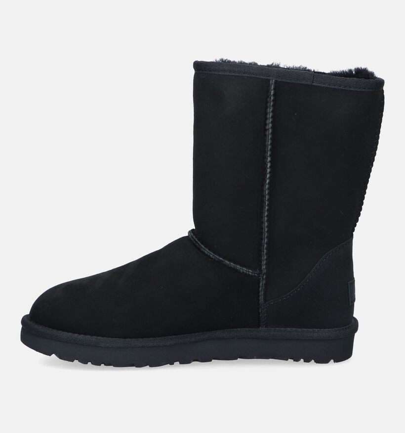 UGG Classic Short Bottes en Noir pour femmes (329271)