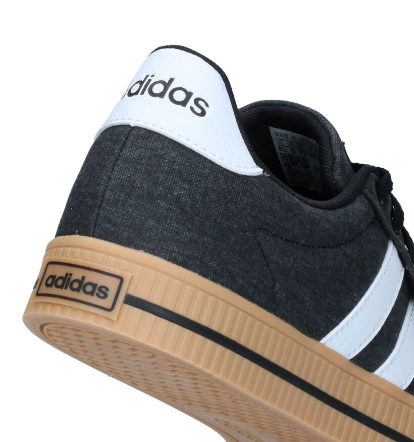 adidas Daily 3.0 Zwarte Sneakers voor heren (324930)