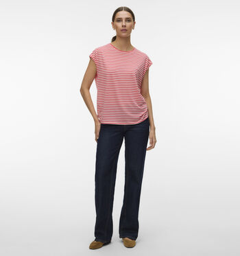 Vero Moda T-shirts Roze