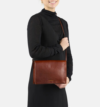 Burkely Crossbody tassen Zwart/Bruin