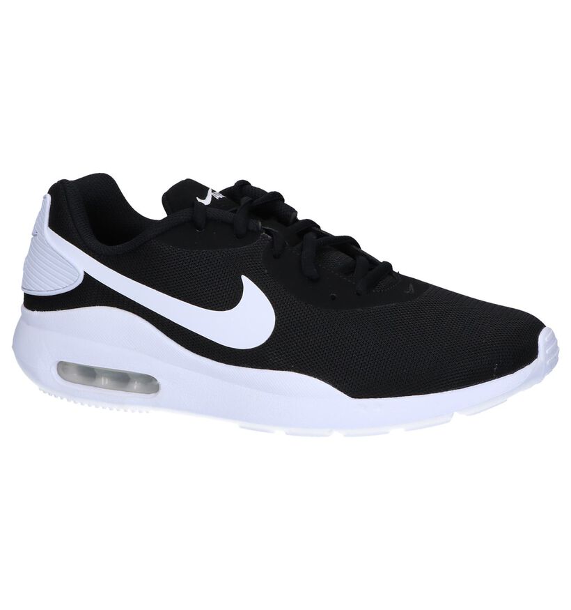 Nike Air Max Oketo Baskets en Noir en textile (274959)