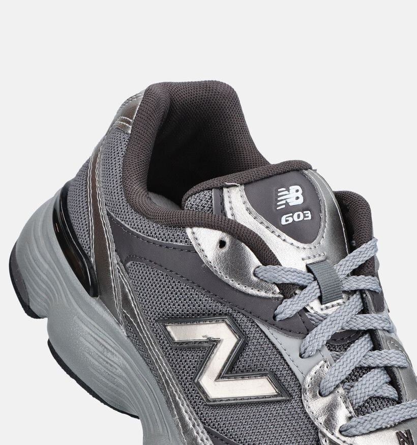 New Balance 603 Baskets basses en Argent pour hommes (377326) - pour semelles orthop&eacute;diques