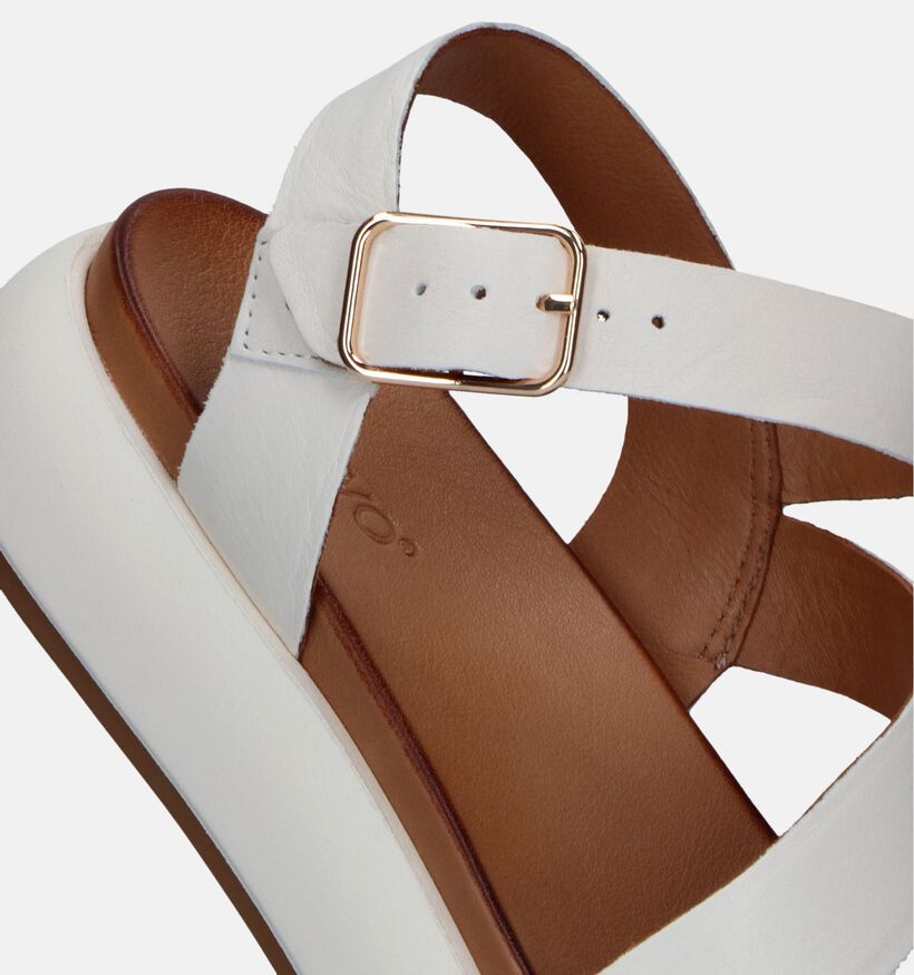 Inuovo Sandales avec semelle plateform en Or pour femmes (341534)