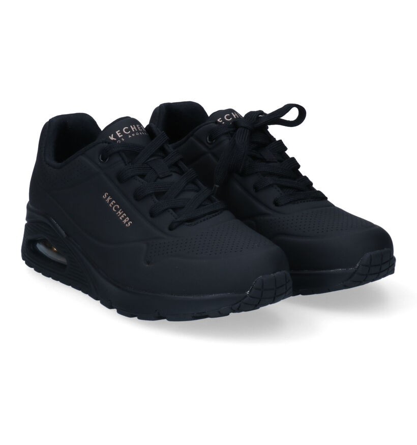 Skechers Uno Stand On Air Baskets en Noir pour femmes (350488)
