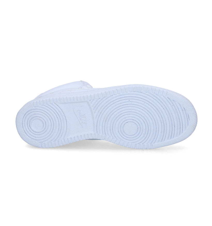 Nike Court Vision Baskets en Blanc pour hommes (316521)