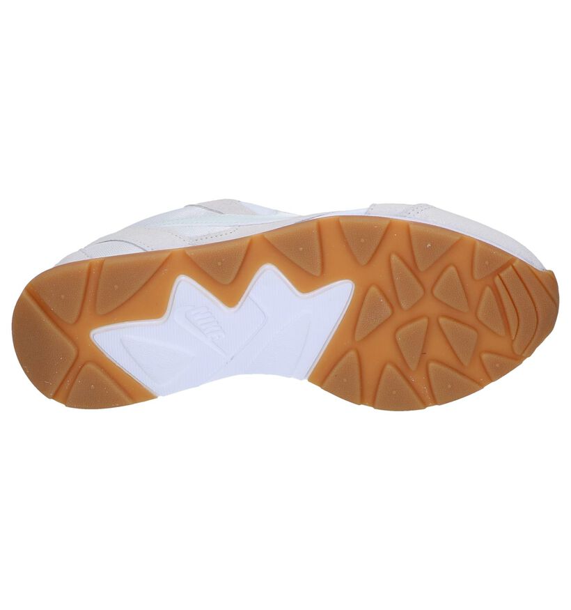 Nike Baskets sportives en Blanc en daim (249805)