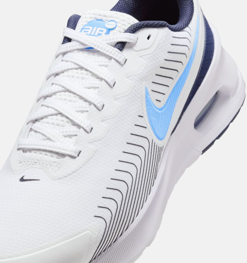 Nike Air Max Nuaxis Baskets basses en Blanc pour hommes (355885) - pour semelles orthopédiques