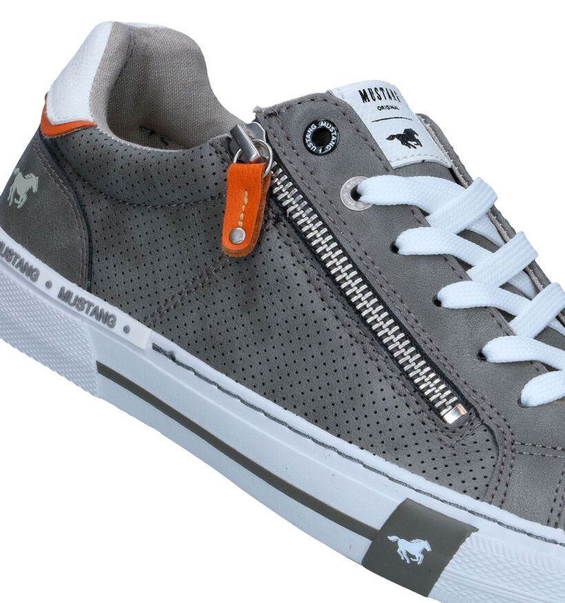 Mustang Chaussures à lacets en Gris pour hommes (323396)