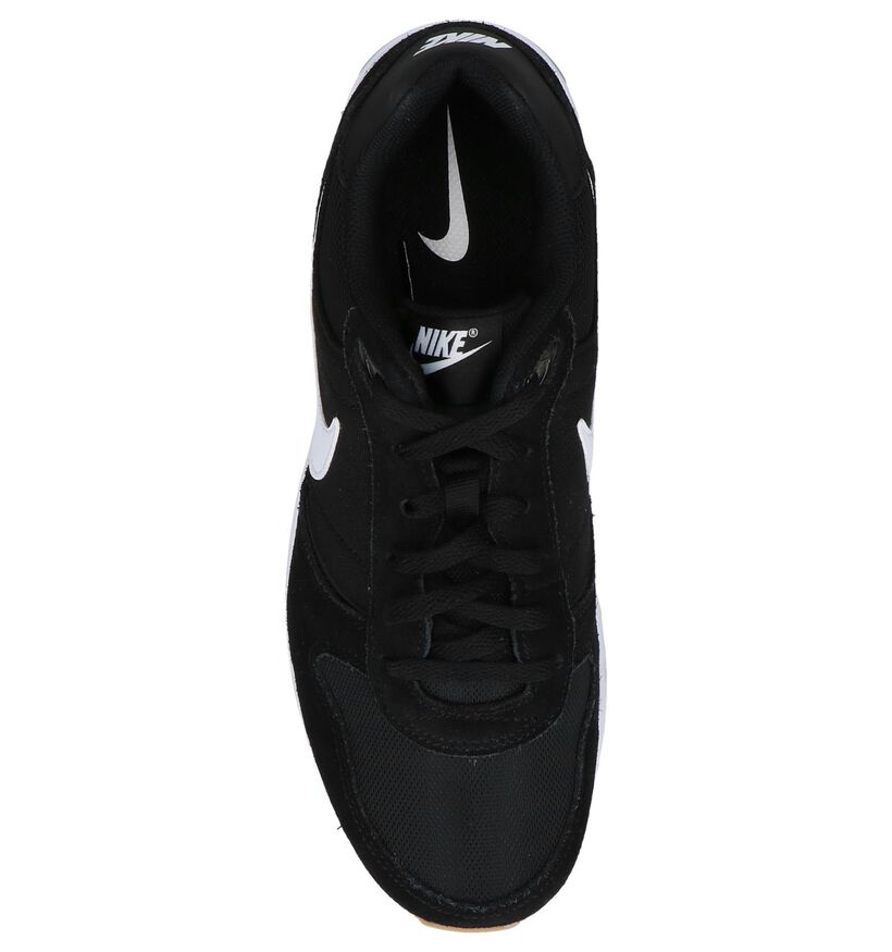 Nike Nightgazer Zwarte Sneakers Runner in stof (210013)