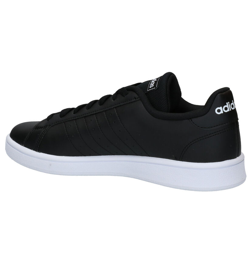 adidas Grand Court Base Baskets en Blanc en simili cuir (308441)