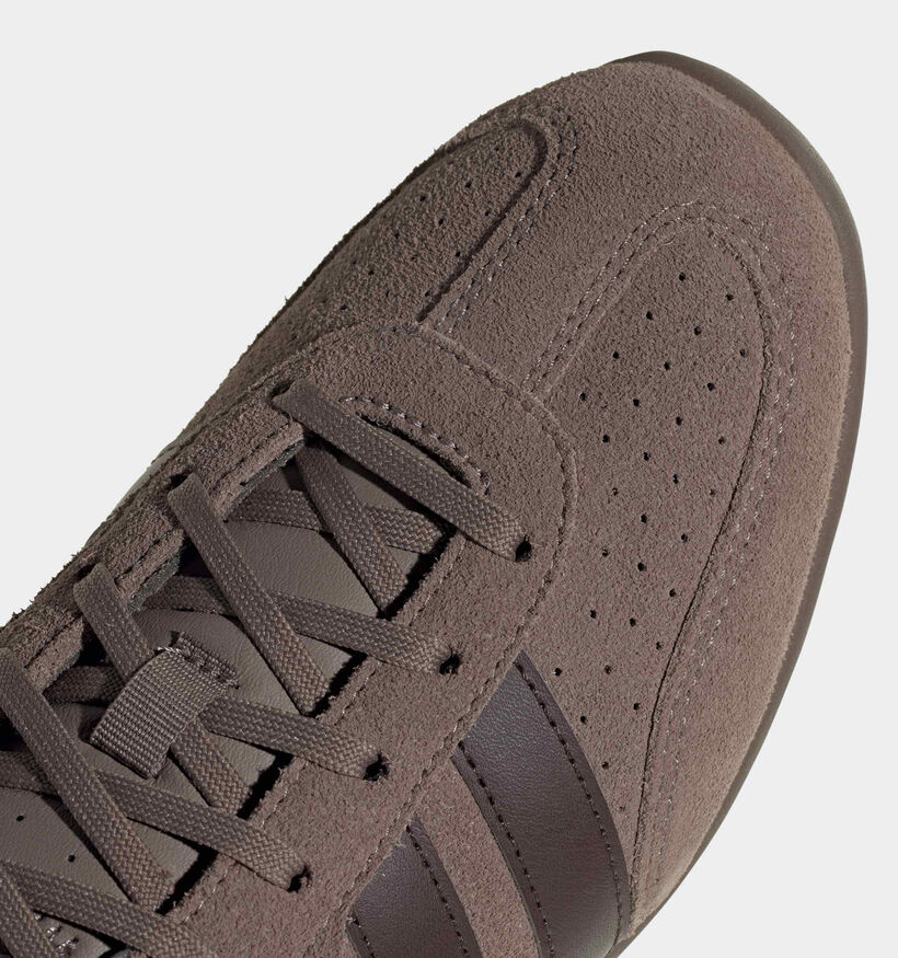 adidas Barreda Bruine Lage Sneakers voor dames (375365) - geschikt voor steunzolen