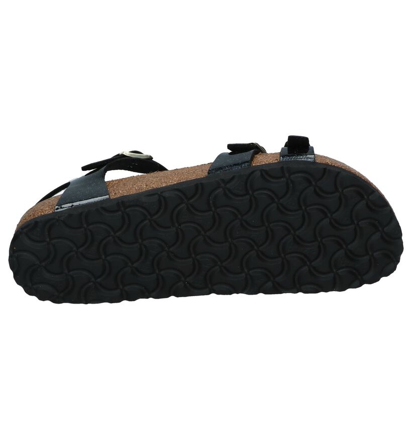 Birkenstock Sandales plates en Noir en synthétique (242505)