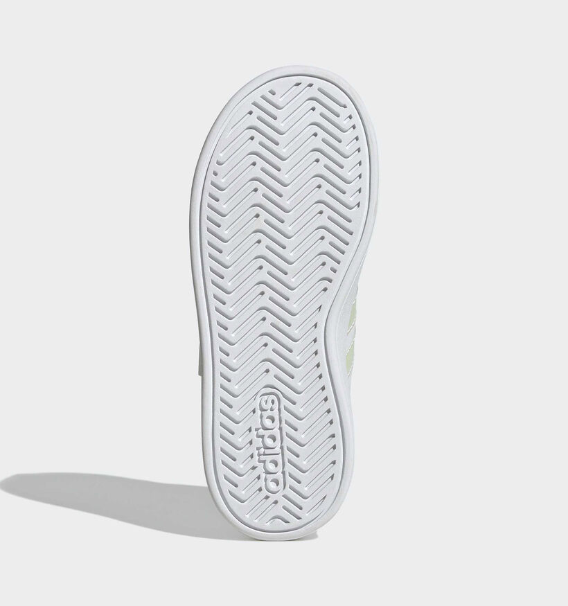 adidas Grand Court 3.0 Iridescent Baskets en Blanc pour filles (366730) - pour semelles orthop&eacute;diques