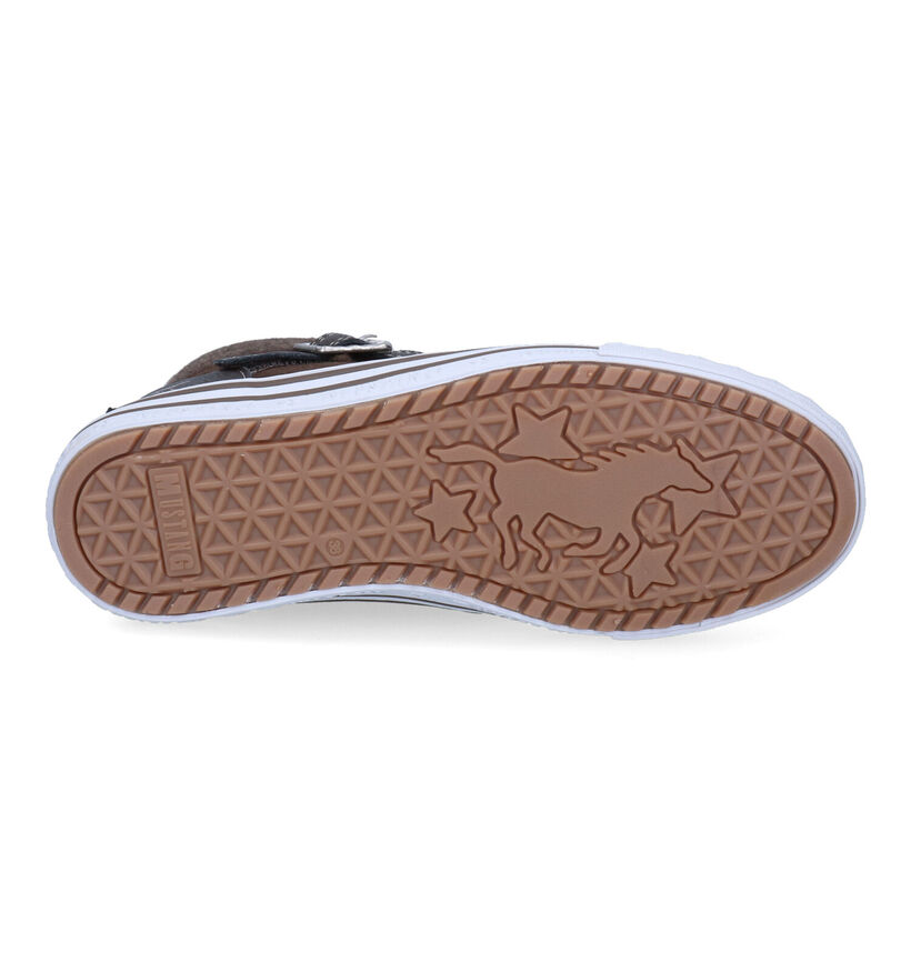 Mustang Baskets montantes en Marron en textile (298099)