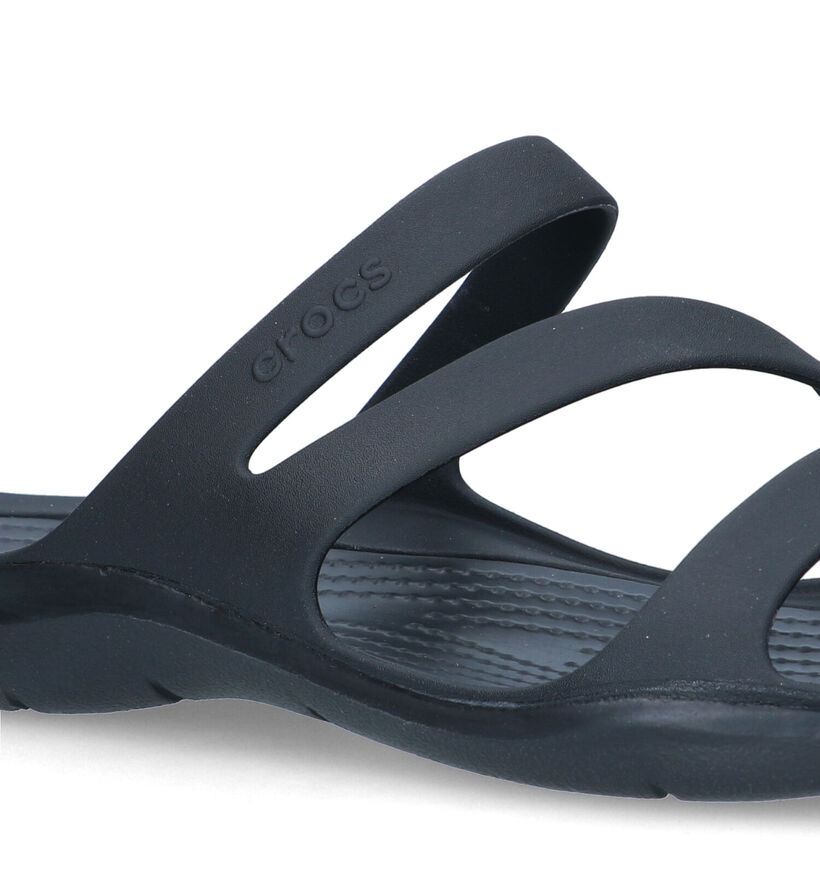 Crocs Swiftwater Nu-pieds en Noir pour femmes (322216)