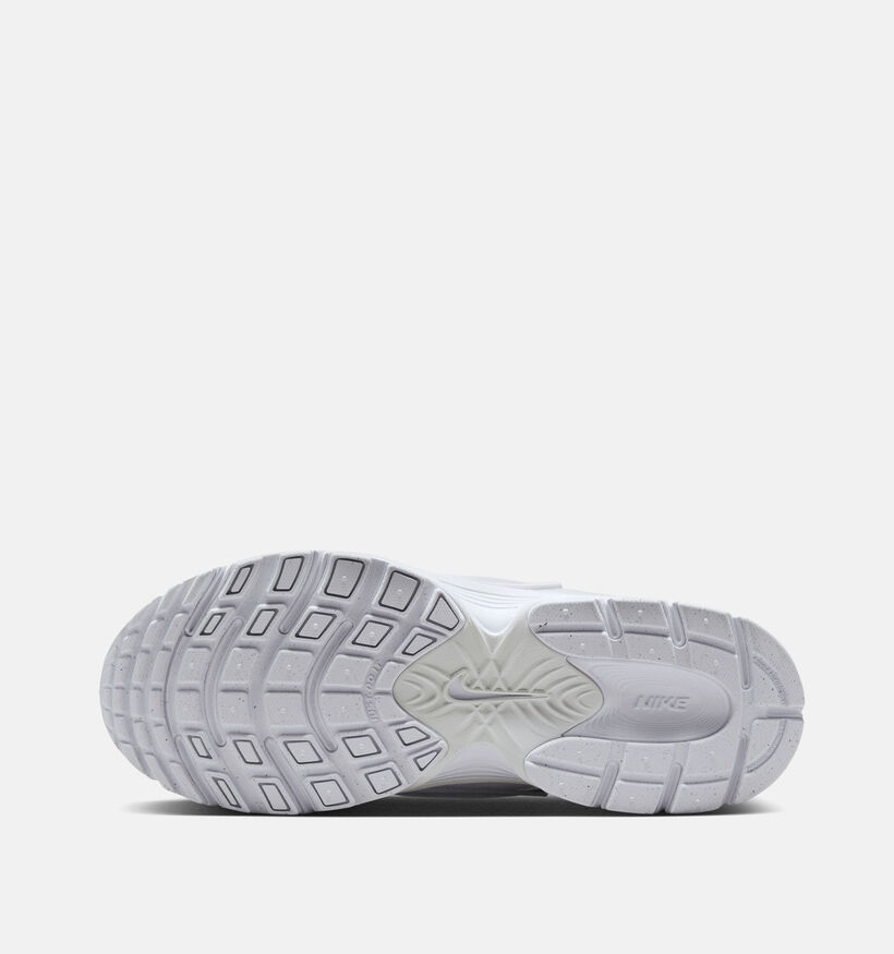Nike V5 RNR Baskets basses en Blanc pour femmes (372897)
