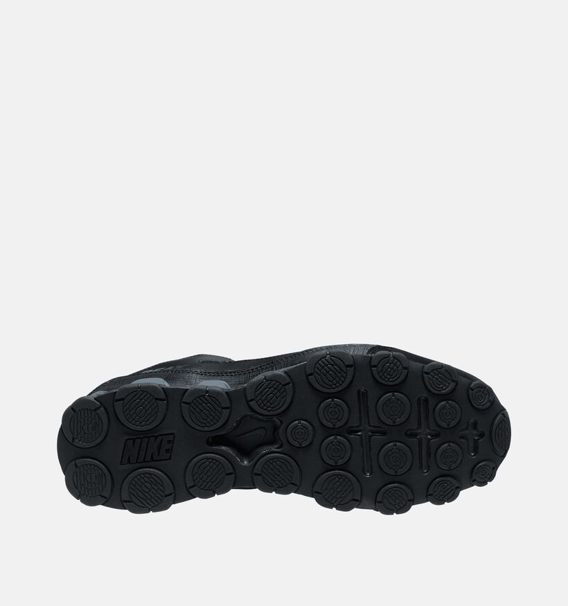 Nike Reax 8 TR Baskets basses en Noir pour hommes (373117) - pour semelles orthop&eacute;diques
