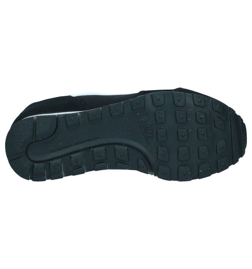 Nike MD Runner 2 Zwarte Sneakers in stof (261640)