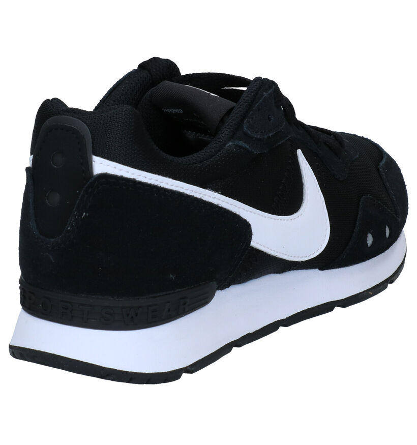Nike Venture Runner Baskets en Blanc pour femmes (332424)