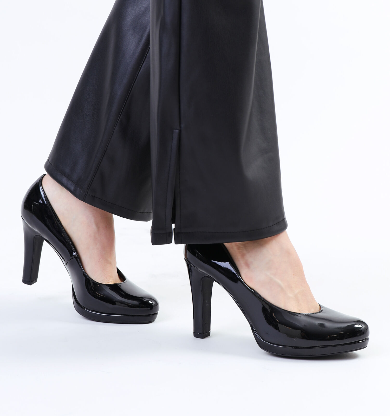 Zwarte discount pumps lak