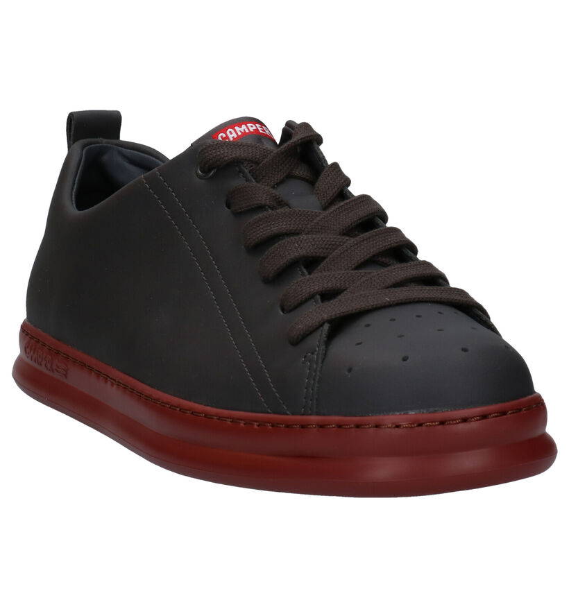 Camper Chaussures basses en Noir en cuir (282816)