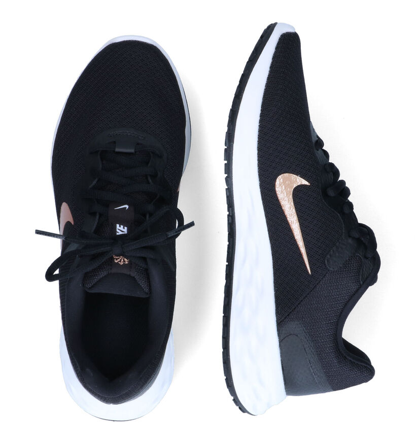 Nike Revolution Baskets en Noir pour femmes (299450)