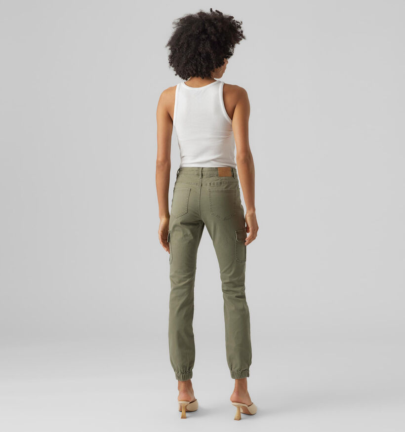 Vero Moda Ivy MR Ankle Cargo Pantalon en Vert Kaki L30 pour femmes (328949)