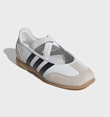 adidas Barreda Chaussures plates core white/ core black/ GUM 3