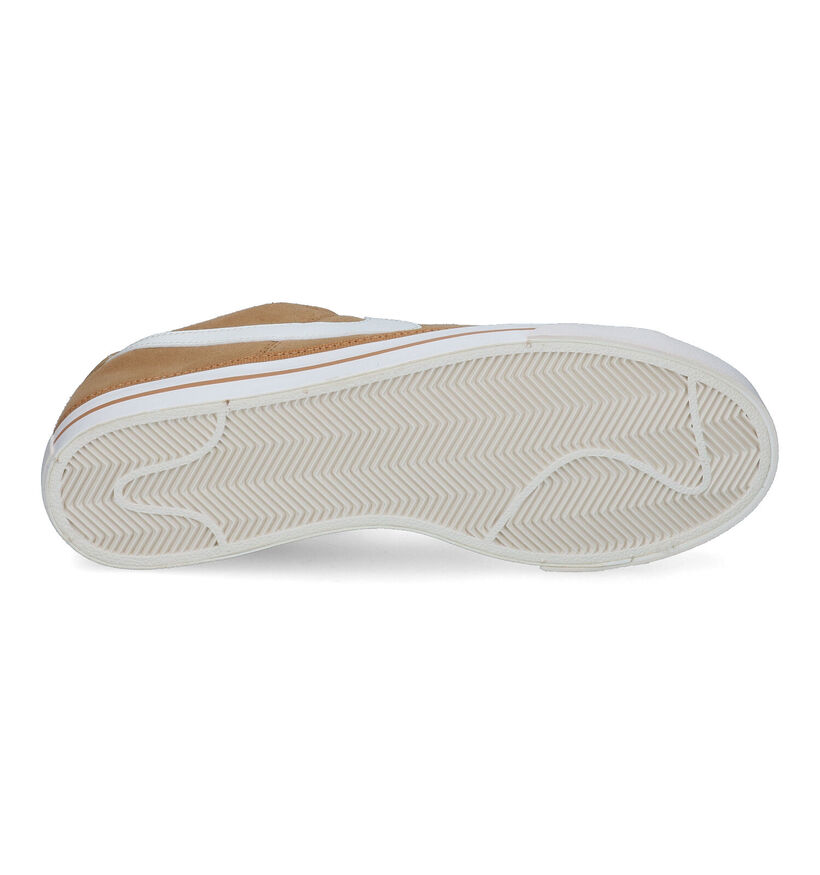 Nike Court Legacy Baskets en Camel pour hommes (316498)