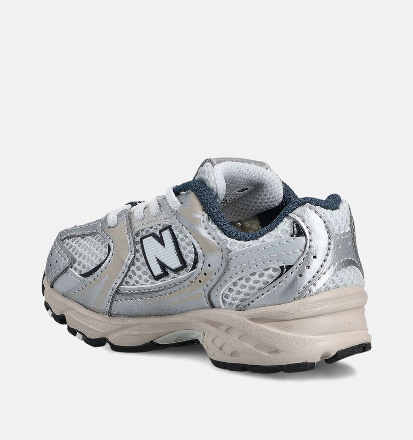 New Balance baskets basses en Argent New Balance baskets basses en Argent pour filles (366189) - pour semelles orthopédiques