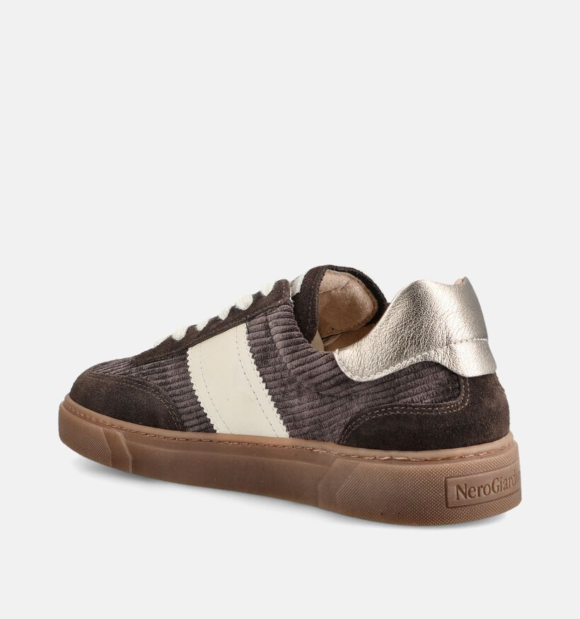 NeroGiardini Donkerbruine Sneakers voor dames (381720) - geschikt voor steunzolen