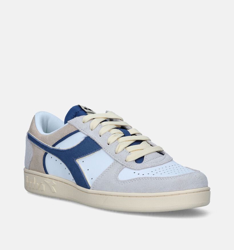 Diadora Magic Basket Low Suede Baskets en Blanc pour hommes (344901)