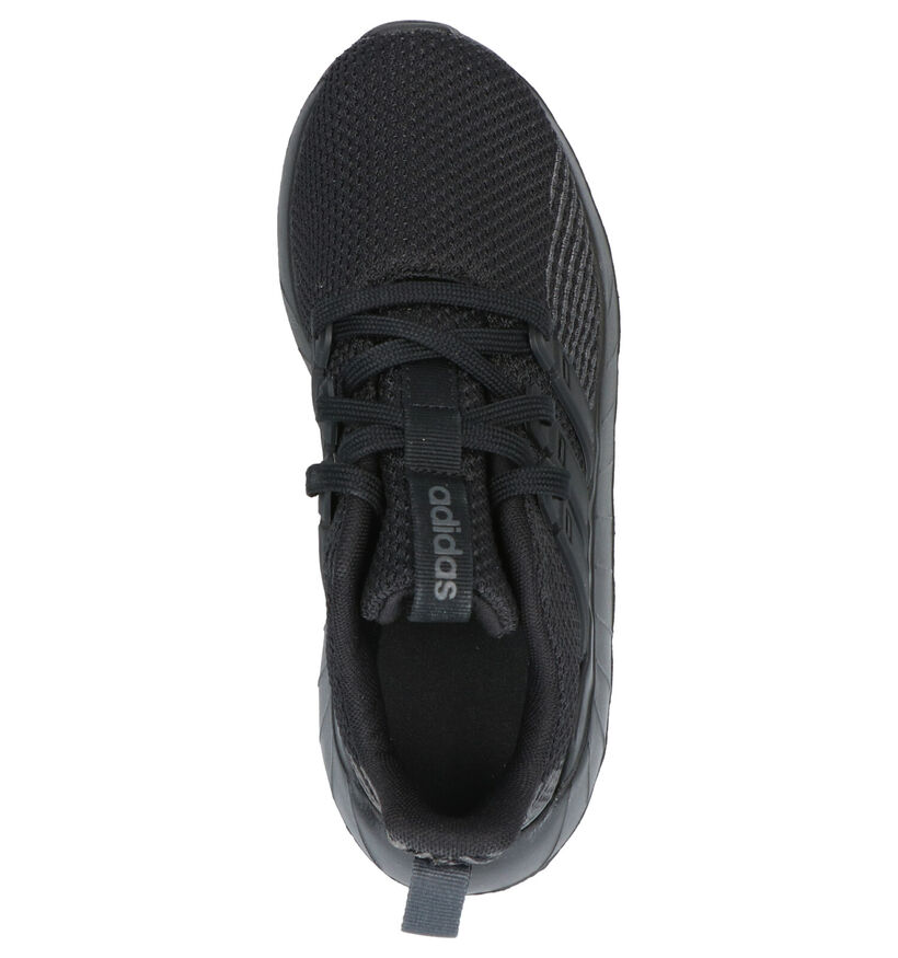 adidas Questar Flow Zwarte Sneakers in stof (264892)