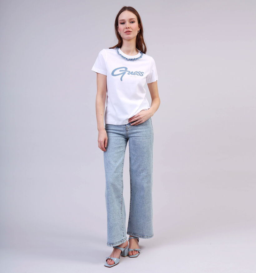 Guess T-shirt en Blanc pour femmes (354572)