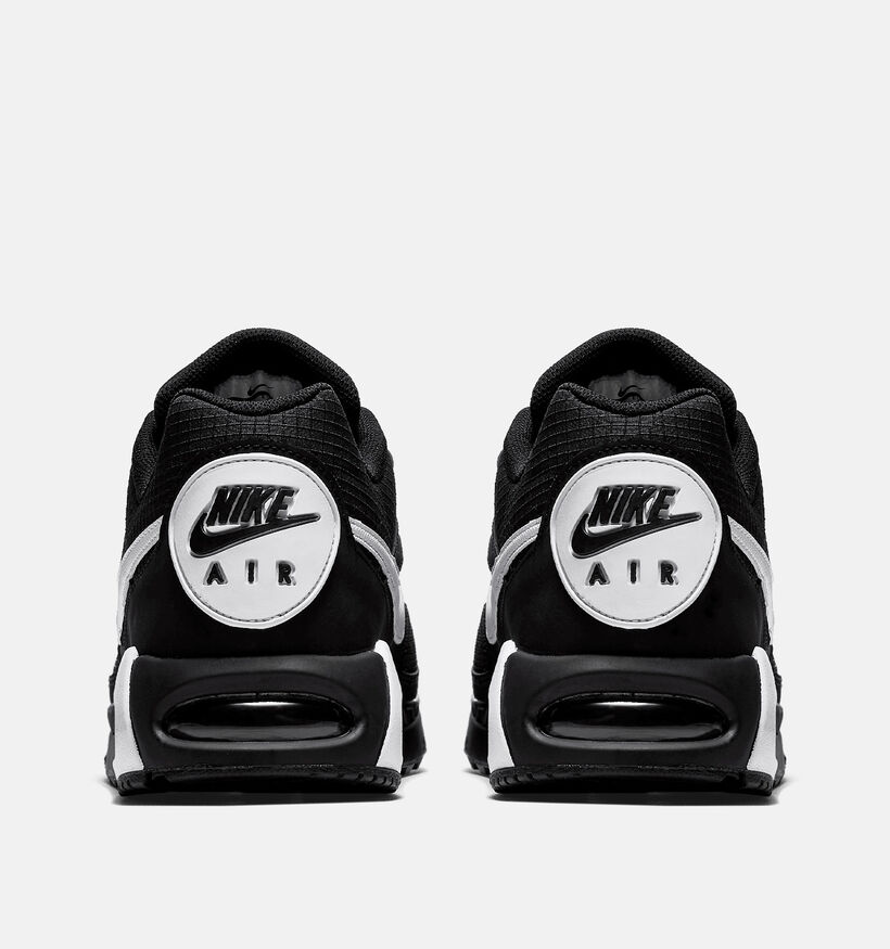 Nike Air Max IVO Baskets en Noir pour garçons, hommes (345400)
