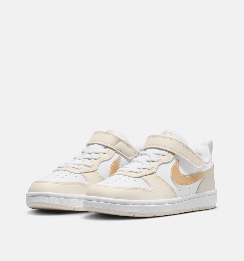 Nike Court Borough Low Baskets en Blanc pour filles (373060) - pour semelles orthop&eacute;diques
