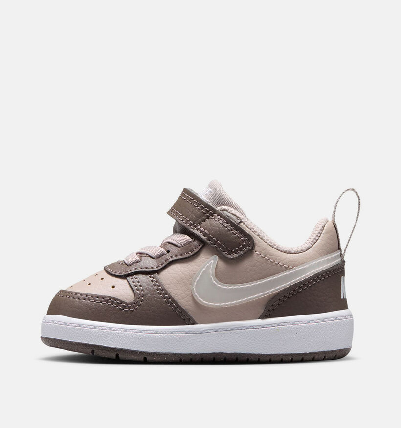 Nike Court Borough Low Baskets basses en Marron pour filles (376159)